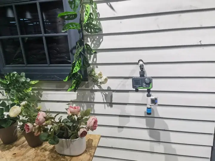 BALDR Water Flow Meter, Measure Consumption and Flow Rate up to 9999.9 Gallon/Liter, ±5% Accuracy, Water Meter for RV, Garden Hose, Pool, Lawn Sprinkler & Nozzle Sprayer