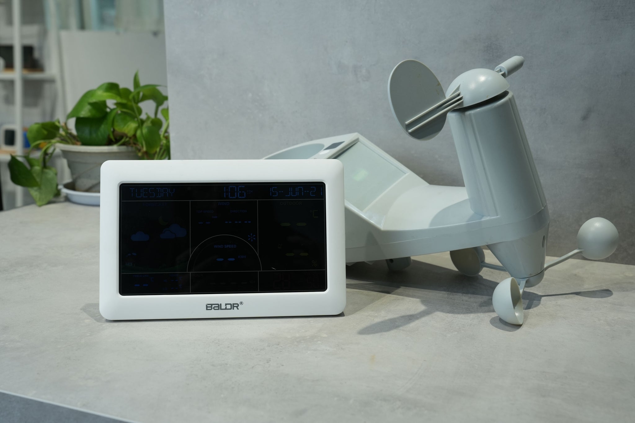 BALDR Anemometer, Digital Wind Speed CFM Meter Gauge Air Flow Velocity Tester for HVAC Shooting Drone, Wind Chill, 14℉-113℉ Wind Temperature